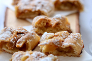 Dolci della sagra delle Patate di Ribis, strudel di mele